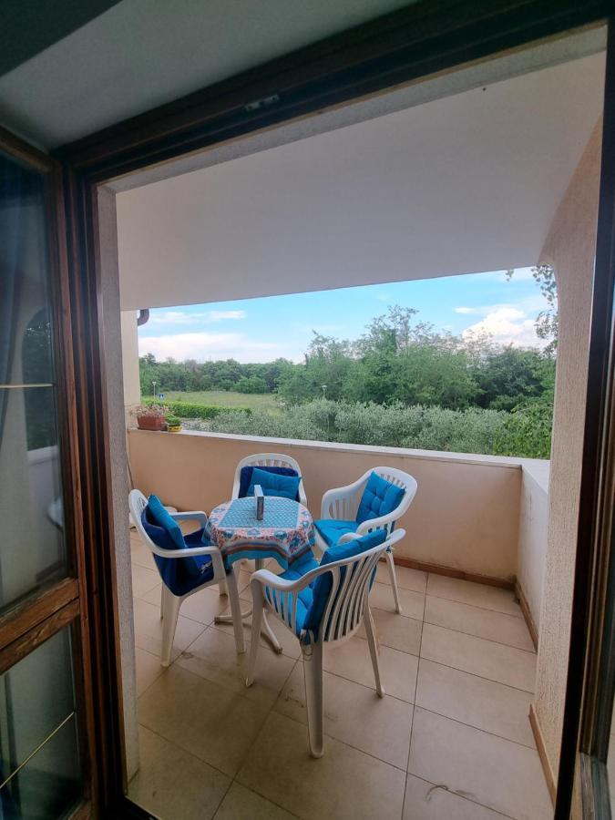 Apartments Jana Умаг Екстериор снимка