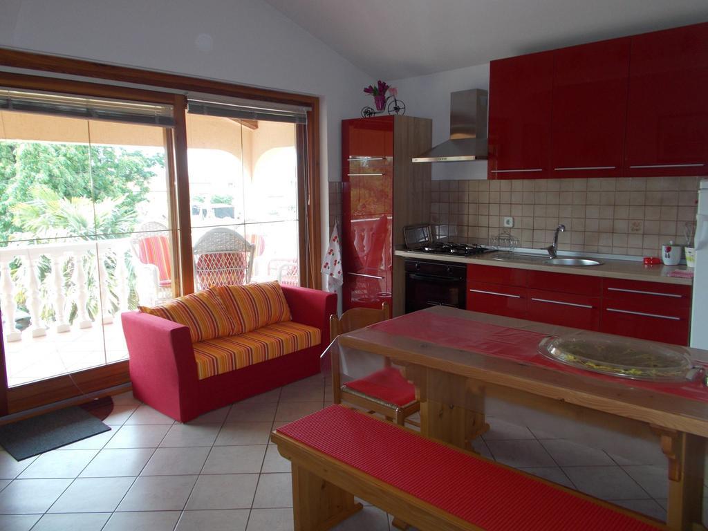 Apartments Jana Умаг Екстериор снимка